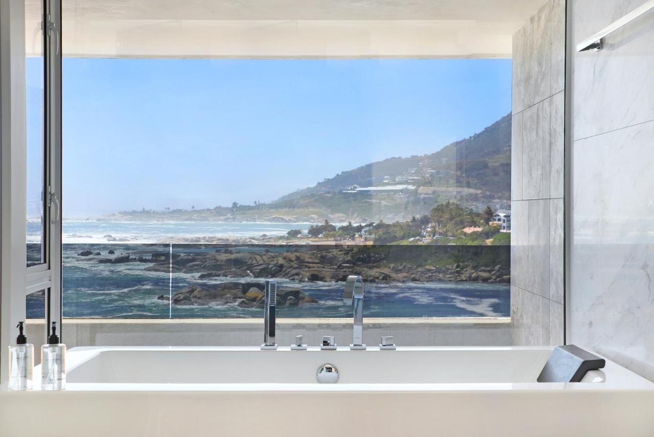 Ebb Tide Apartment